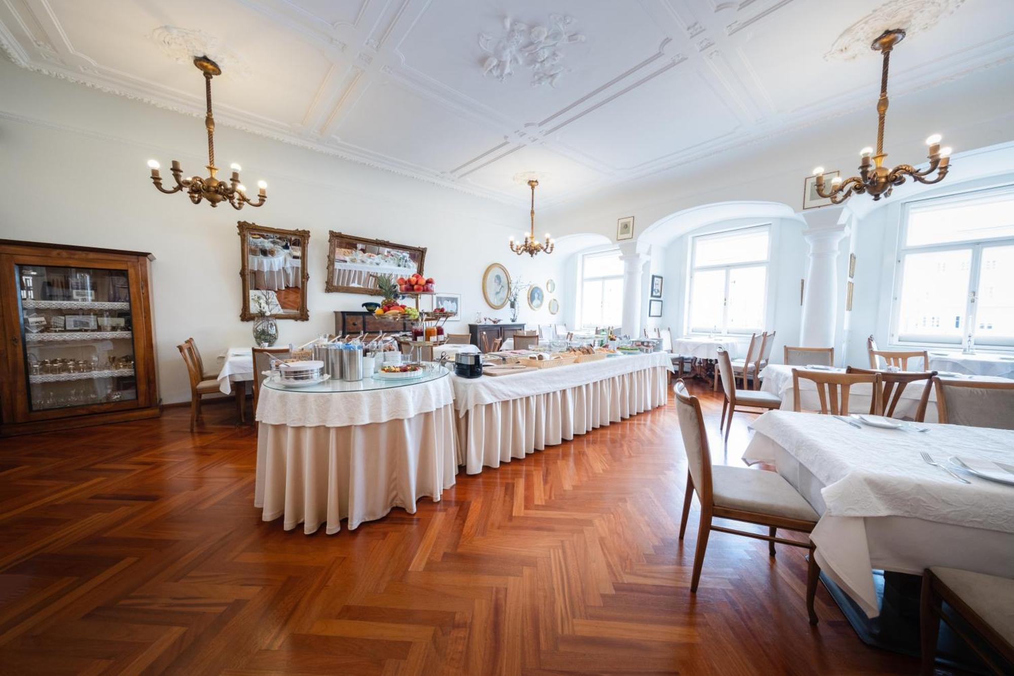 Austria Classic Hotel Wolfinger - Hauptplatz 린츠 외부 사진